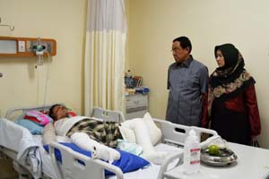 Bupati HM Wardan Kunjungi Dua Banpol Korban Kebakaran